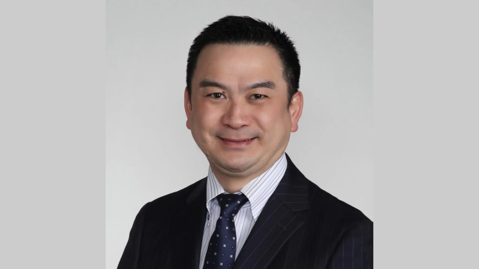 【インタビュー】伴走行政書士が語る起業・経営成功の秘訣～松下裕氏に聞くリアルな現場の声｜兵庫県尼崎市・アシステンツァ行政書士事務所　のサムネイル